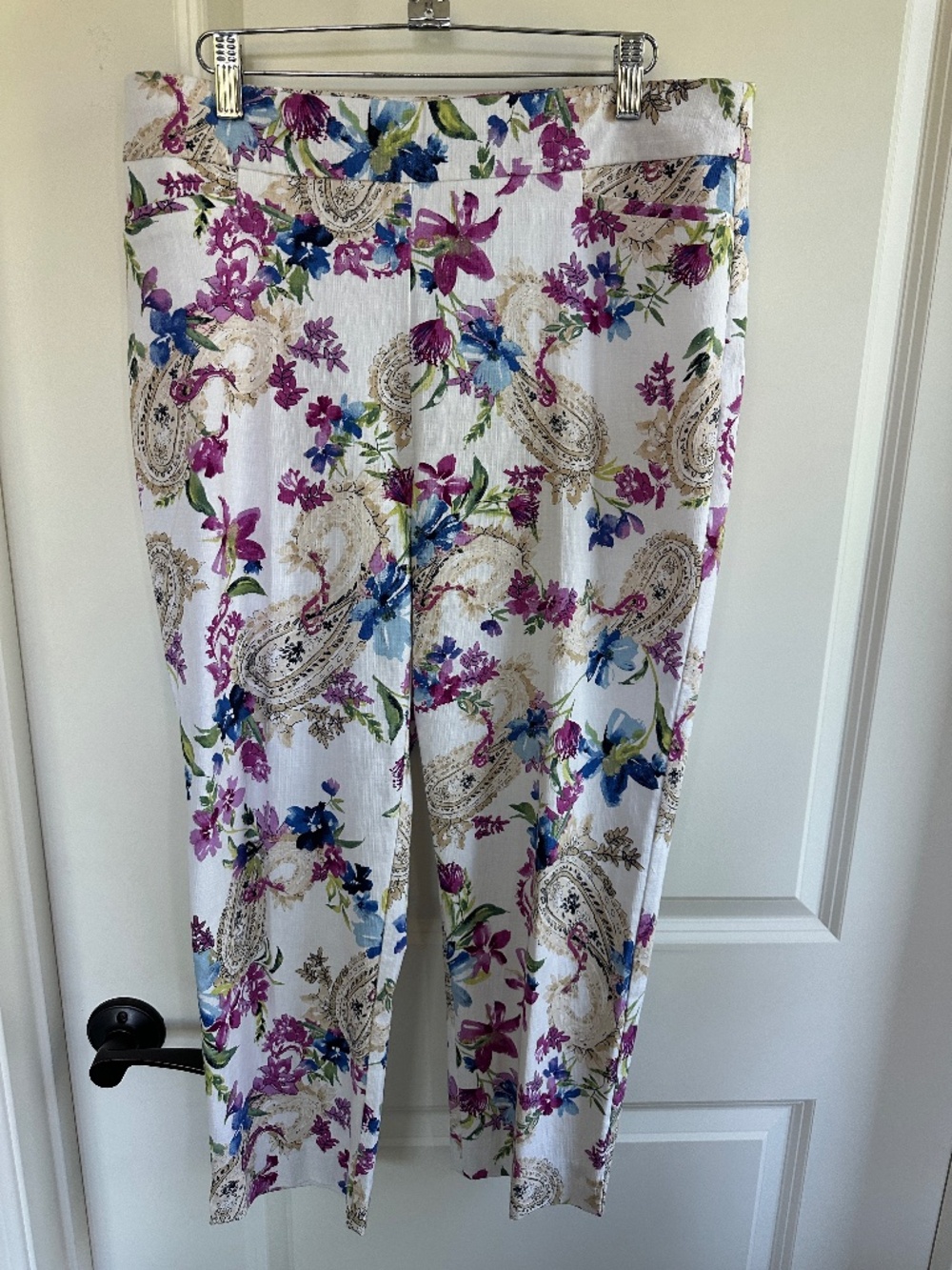 Chico's Floral Paisley Crop Pant Chico's 1.5 / US 10